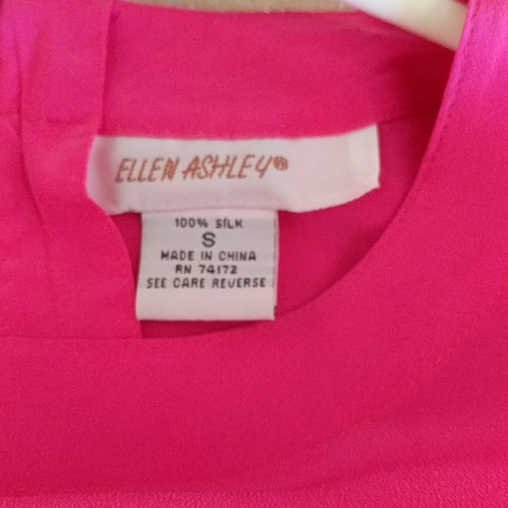 Ladies top - Picture 4 of 4
